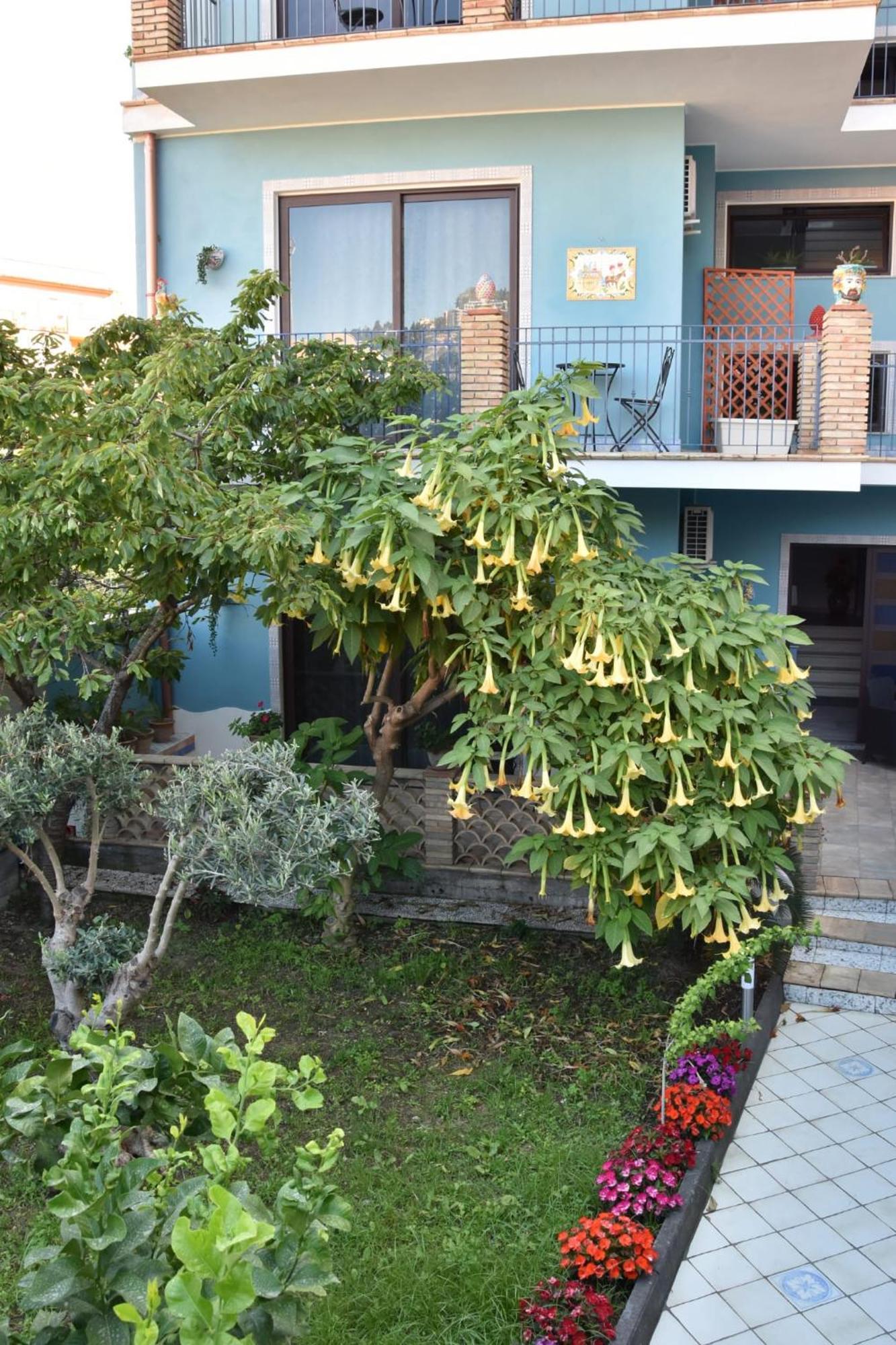 Bed and Breakfast Taorbay à Giardini-Naxos Extérieur photo